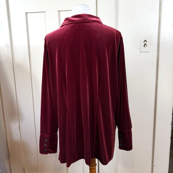 Harve Benard Women's Red Velvet Button up Longsleeve Tunic Top Quiet Luxury 1X - Picture 6 of 9